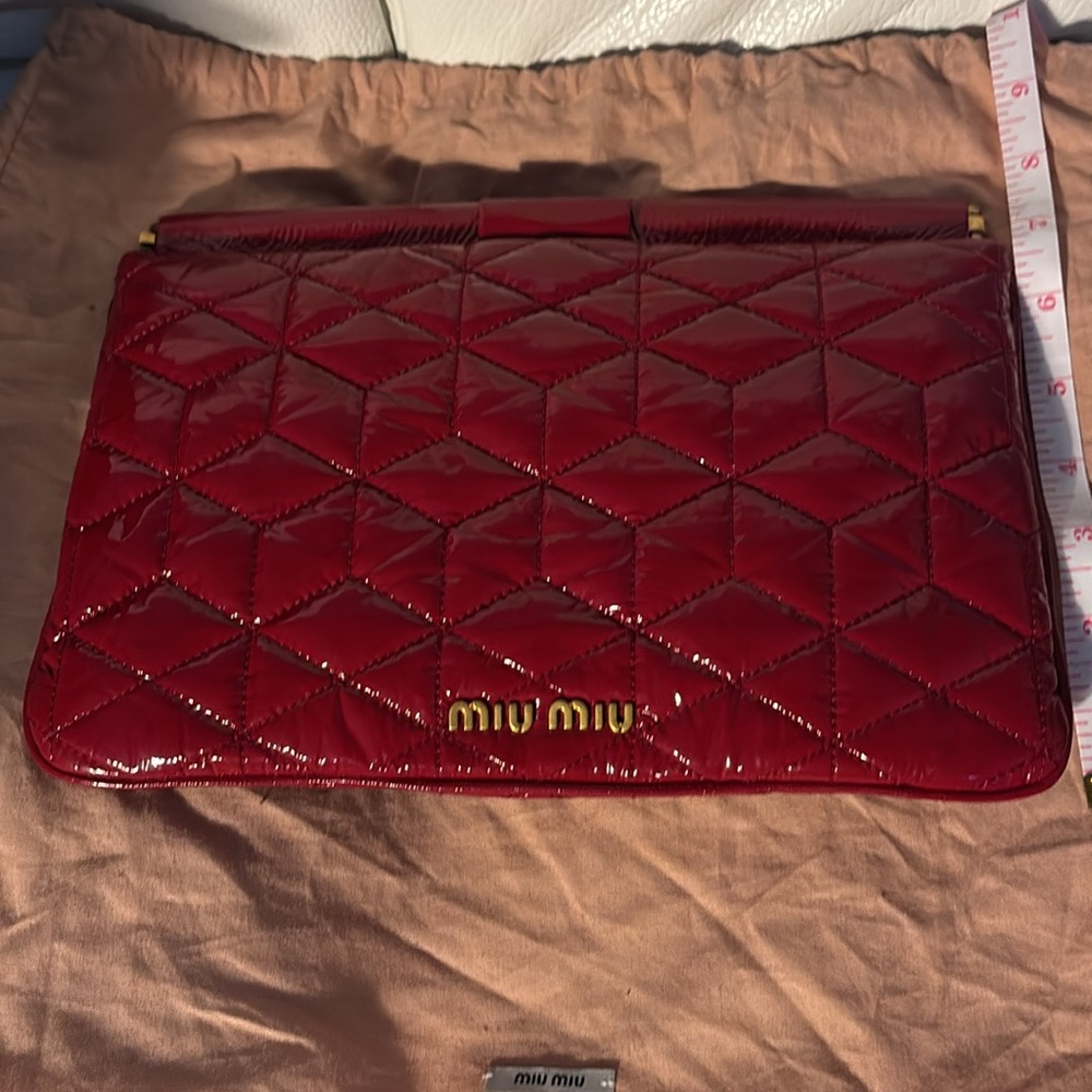 NEW Never Used MiuMiu Red Clutch bag. Matelassé leather clutch bag - Picture 15 of 15